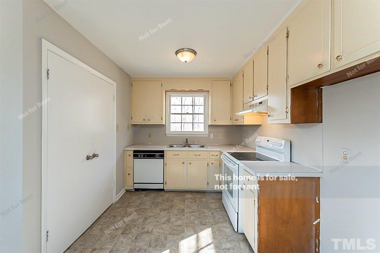 3712 Sandy Ridge Lane Durham, NC 27705 - Photo 4 of 22 Gallery Image 4