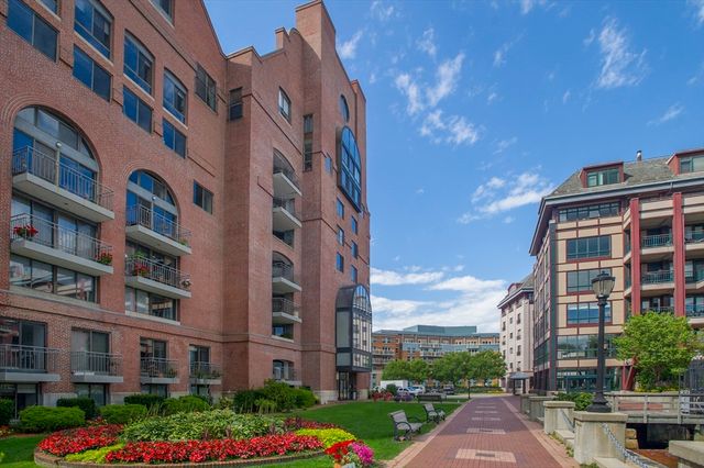 $745,000 | 357 Commercial Street, Unit 808, Boston, MA 02109