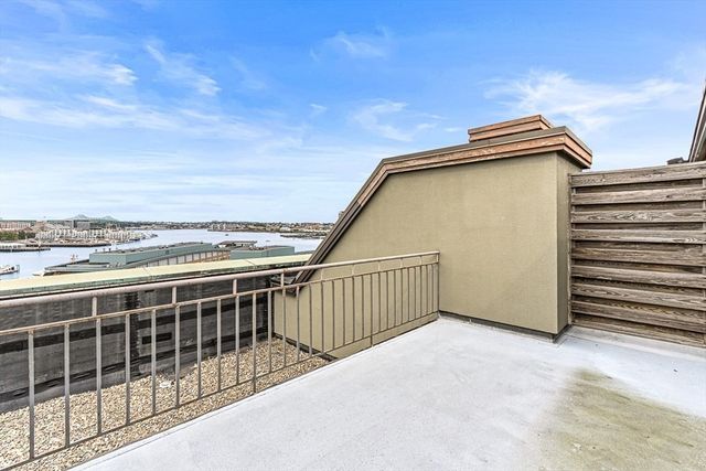 $745,000 | 357 Commercial Street, Unit 808, Boston, MA 02109