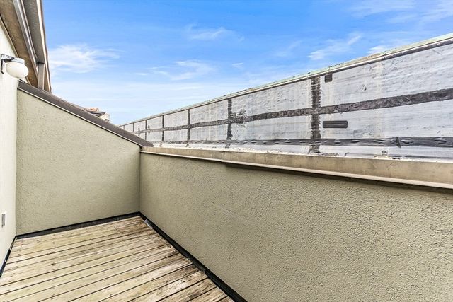 $745,000 | 357 Commercial Street, Unit 808, Boston, MA 02109