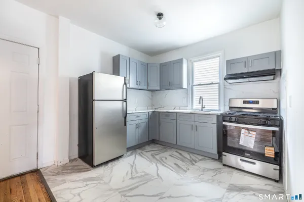 $1,850 | 1254 Pembroke Street, Bridgeport, CT 06608