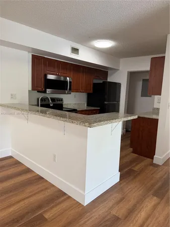 $2,700 | 2620 South University Drive, Unit 209, Davie, FL 33328