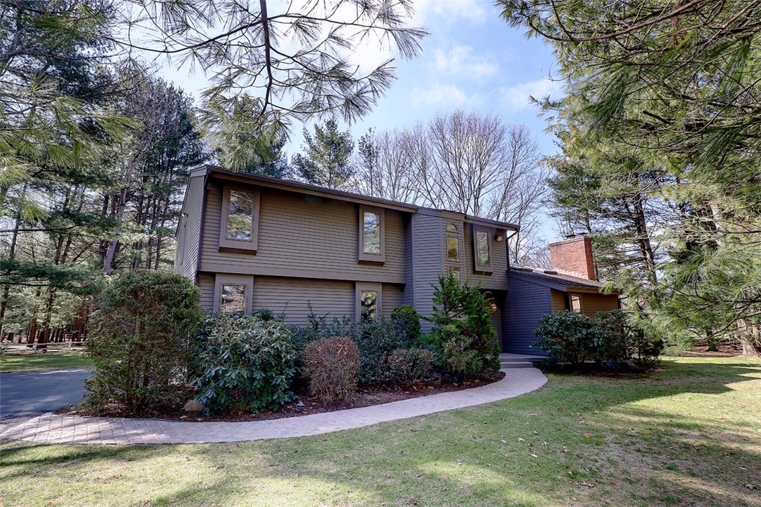 477 New Meadow Road Barrington, RI 02806 - Photo 1 of 37