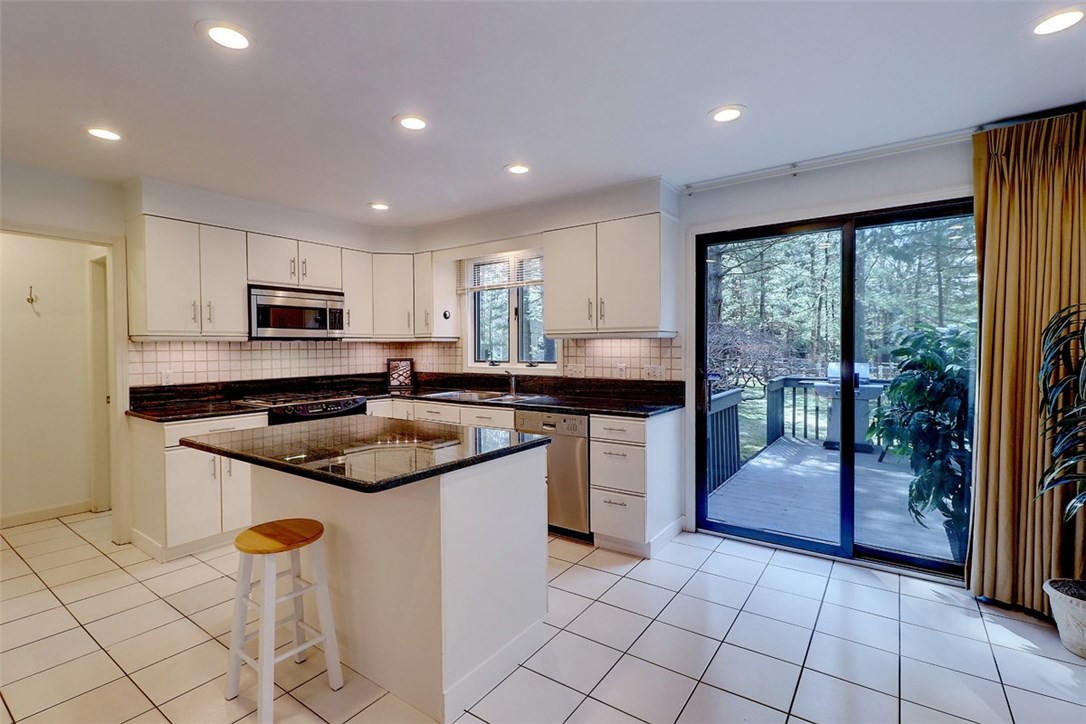 477 New Meadow Road Barrington, RI 02806 - Photo 10 of 37