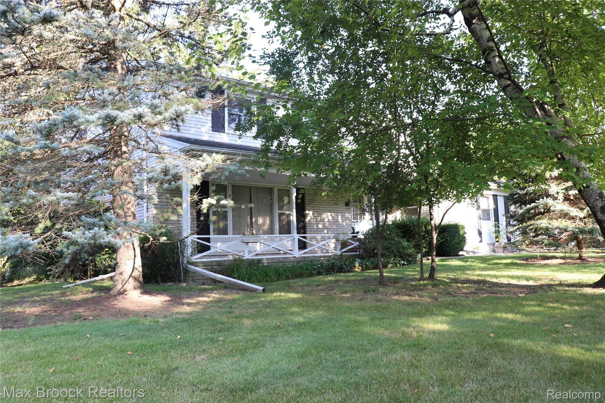 85 Bellarmine Drive Rochester, MI 48309 - Photo 2 of 9 IMG_6507.JPG