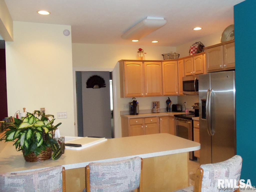 1800 Appleton Drive Springfield, IL 62711 - Photo 5 of 15 Gallery Image 5