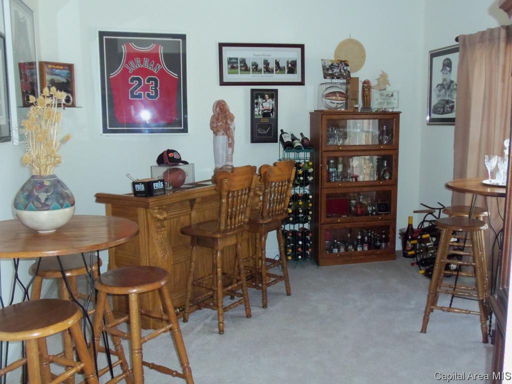 1800 Appleton Drive Springfield, IL 62711 - Photo 7 of 15 Gallery Image 7