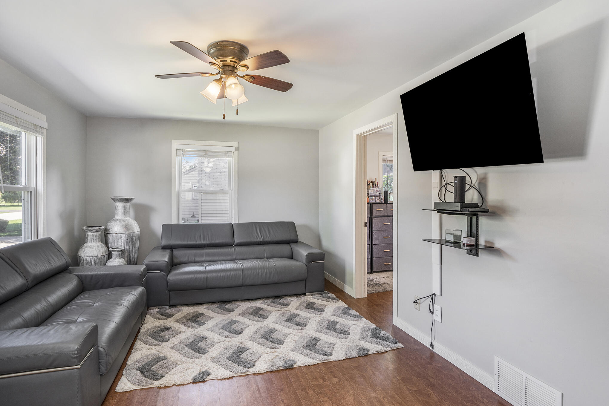 690 Sheridan Road St. Joseph, MI 49085 - Photo 6 of 18 _DSC2146