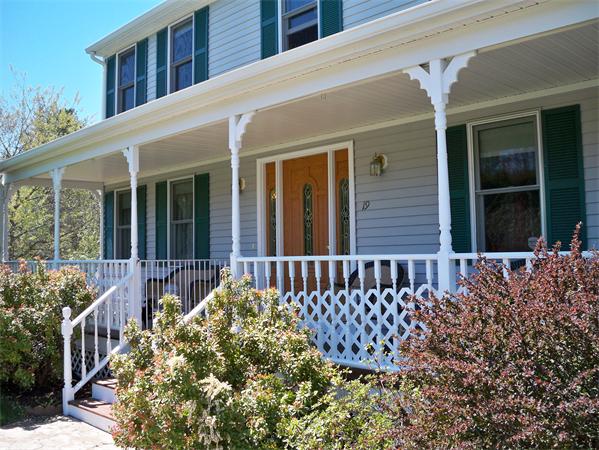 19 Big Rock Road Uxbridge, MA 01569 - Photo 6 of 20 Gallery Image 6