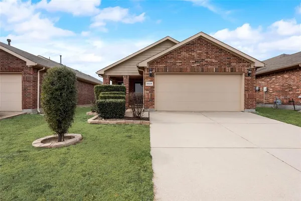 $2,100 | 6029 Kristen Drive, Fort Worth, TX 76131