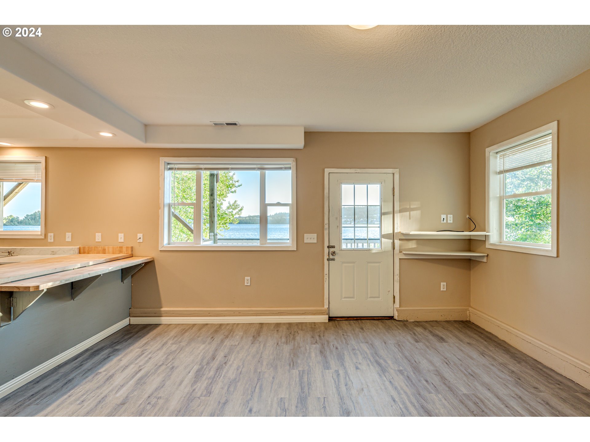 2825 Dike Road Woodland, WA 98674 - Photo 40 of 48 a room with wooden floors and window
