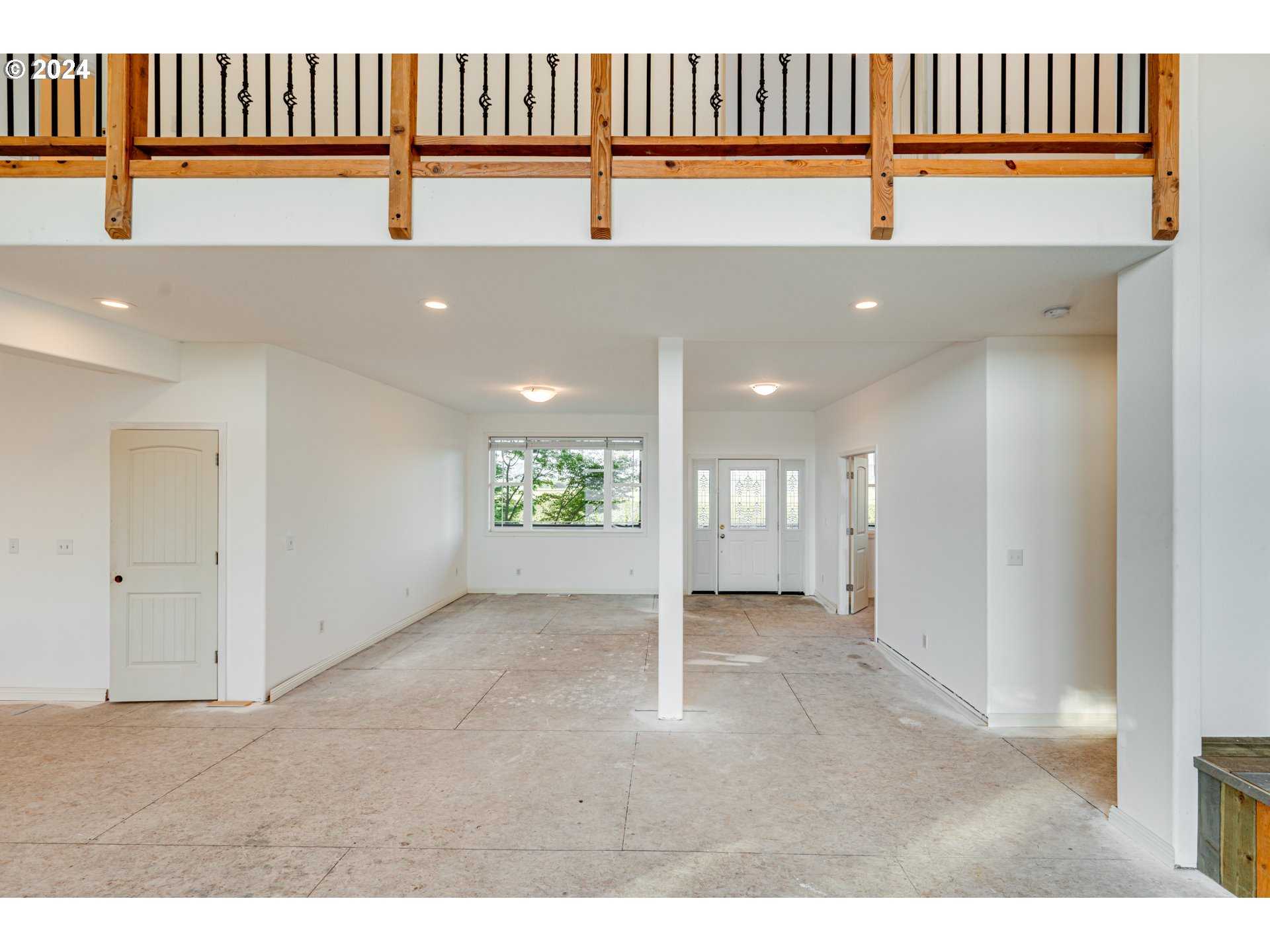 2825 Dike Road Woodland, WA 98674 - Photo 8 of 48 a view of a hallway with entryway