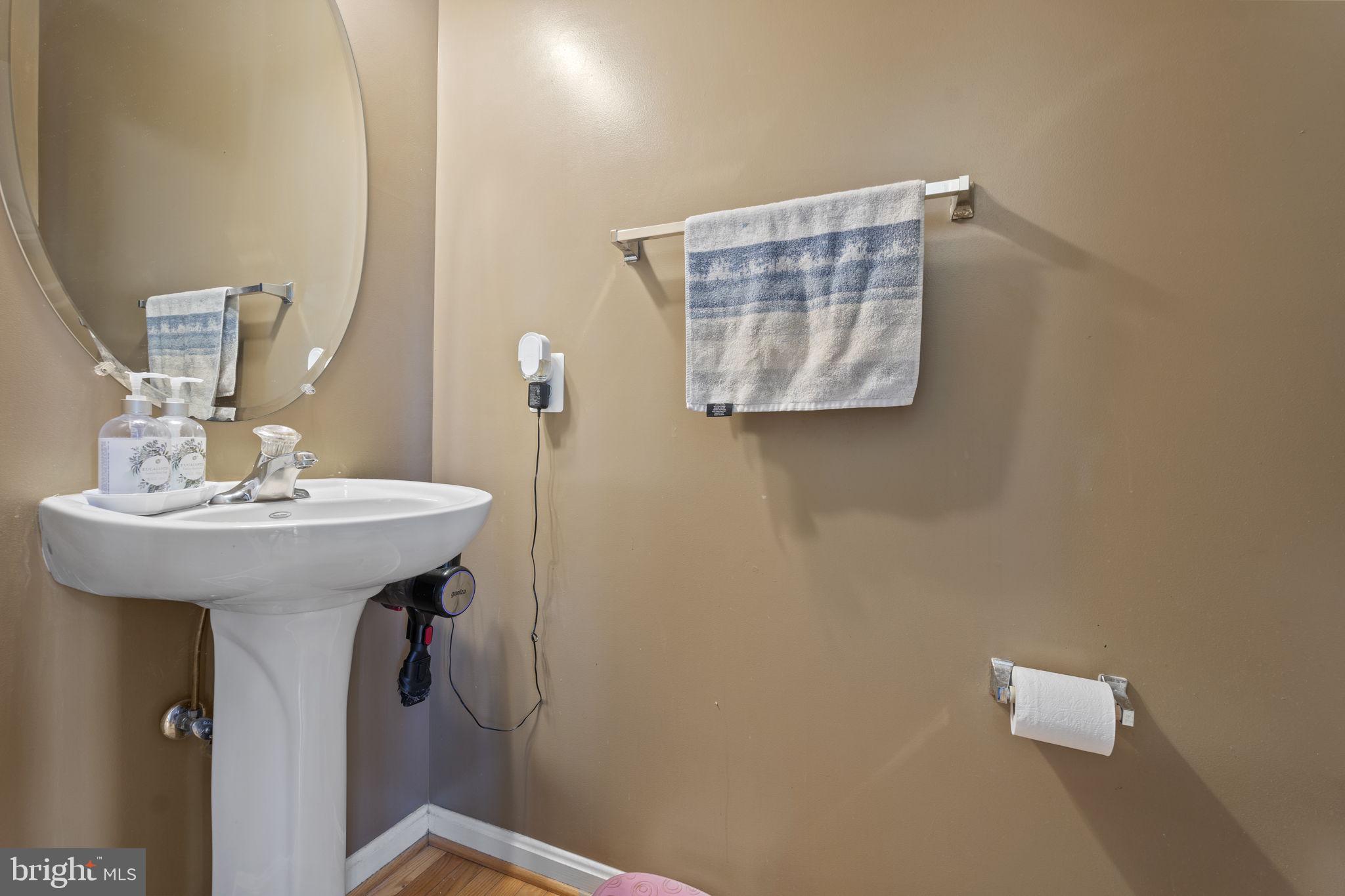 6137 McCarthy Drive King George, VA 22485 - Photo 19 of 51 Hall half bath main level