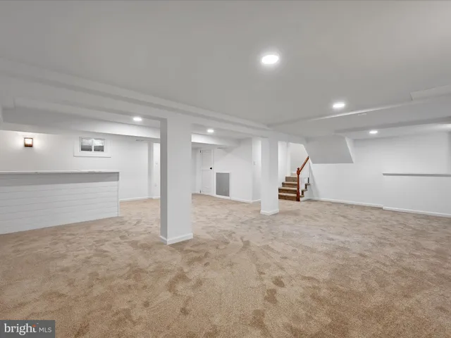 $4,000 | 1020 Wyomissing Boulevard, Wyomissing, PA 19610