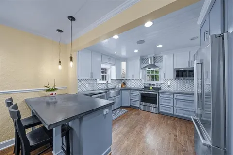 $400,000 | 5730 Cody Street, Shawnee, KS 66203