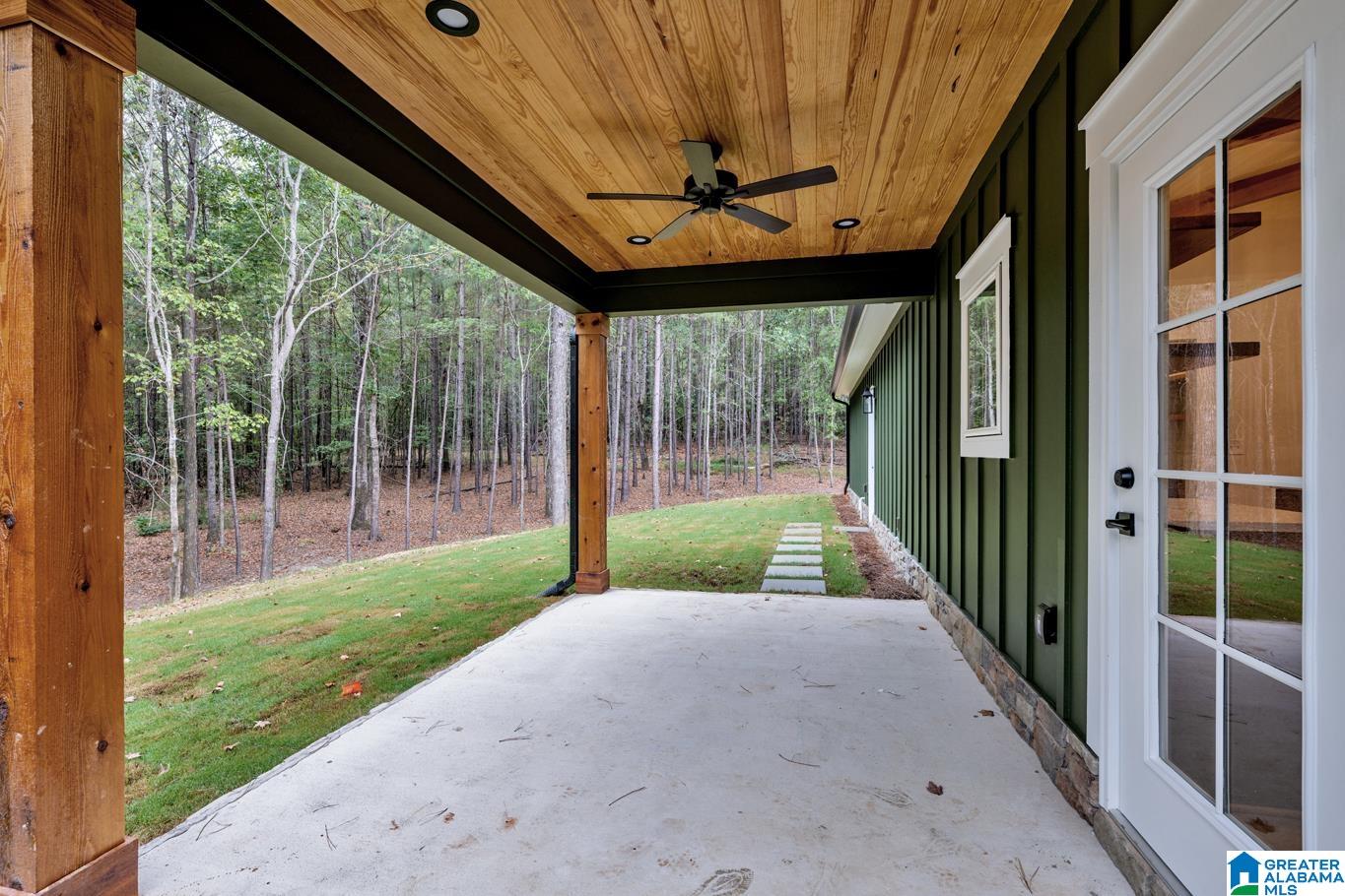 4580 Cabin Road Bessemer, AL 35022 - Photo 5 of 39