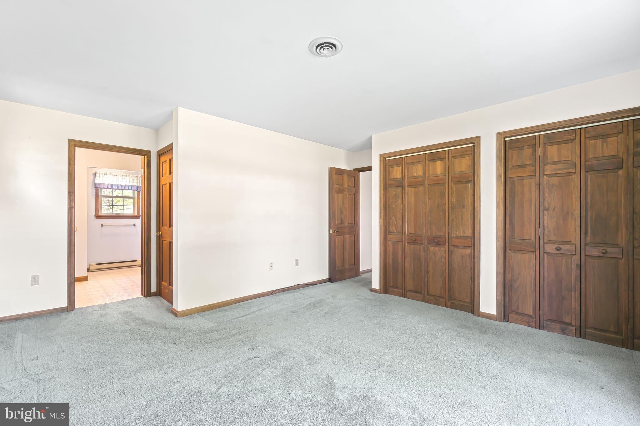 310 River Road Elkton, MD 21921 - Photo 10 of 29 Master Bed His/Her Closets