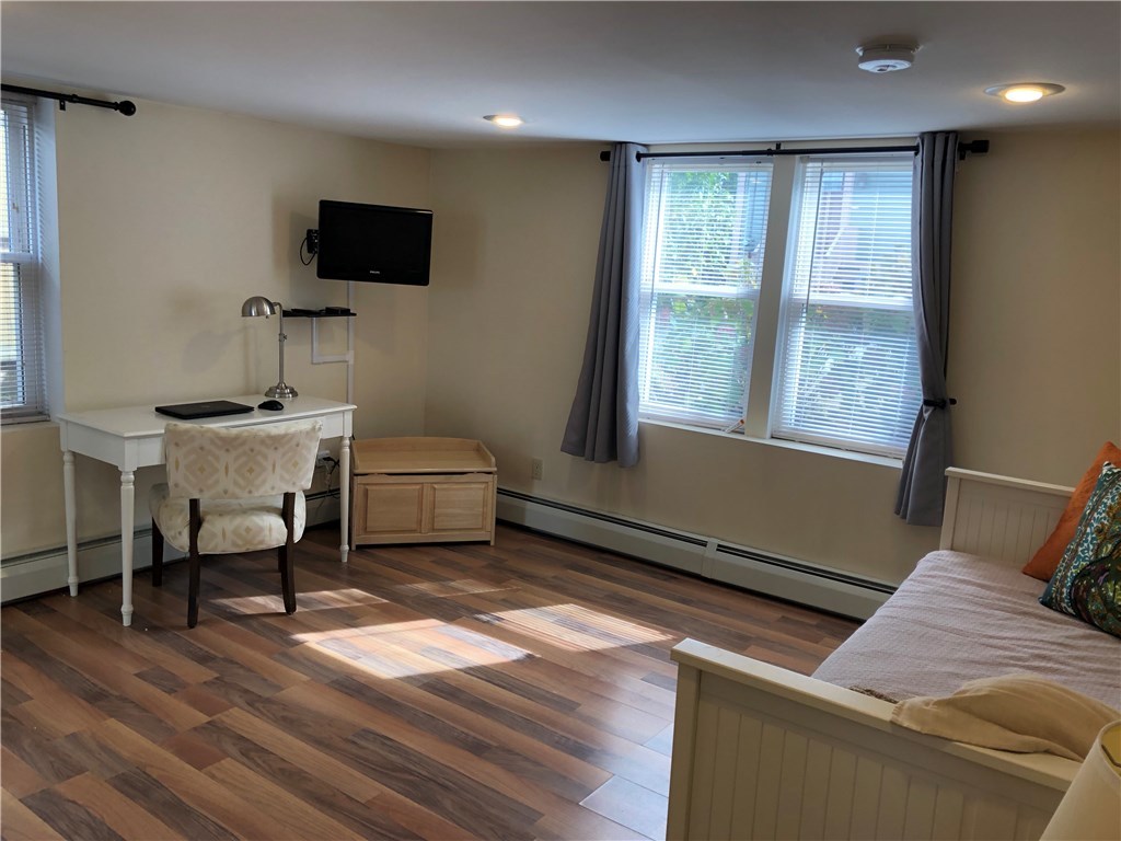 16 Hope Street Warren, RI 02885 - Photo 24 of 32 Gallery Image 24