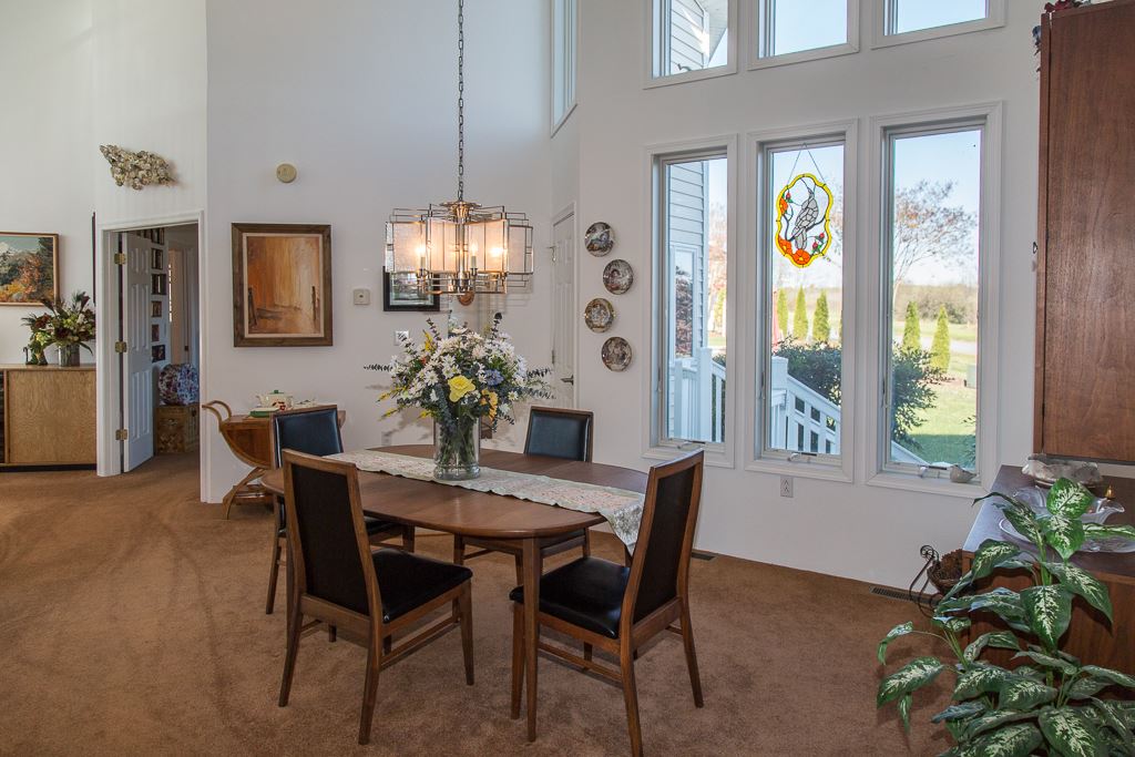 29 Lockheed Boulevard Waynesboro, VA 22980 - Photo 17 of 43 a dining room with furniture and window