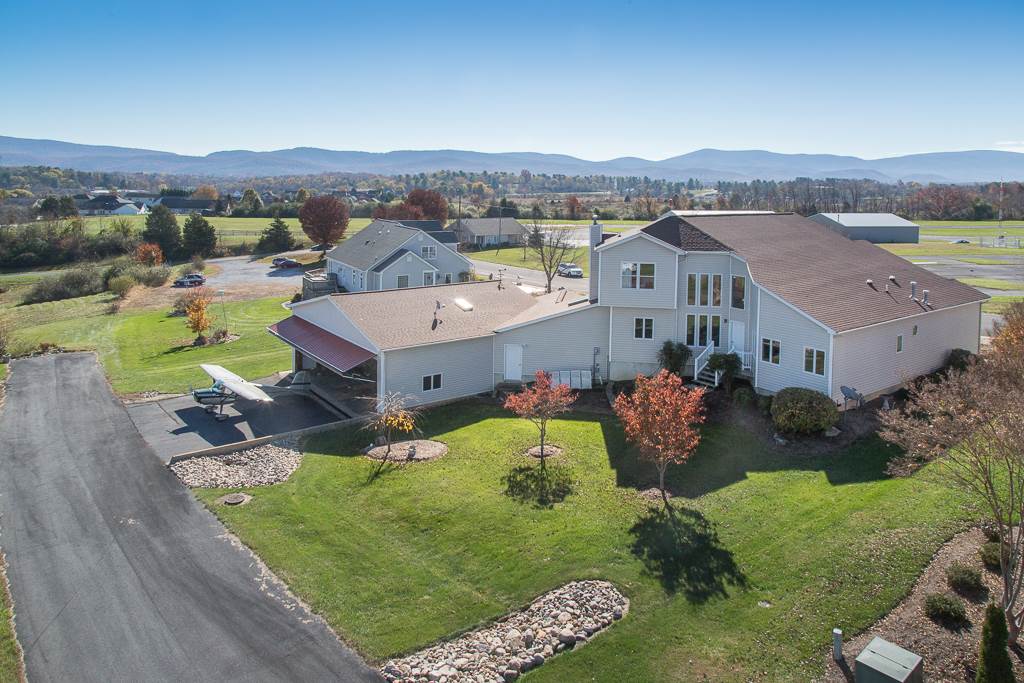 29 Lockheed Boulevard Waynesboro, VA 22980 - Photo 39 of 43 an aerial view of a house with a garden