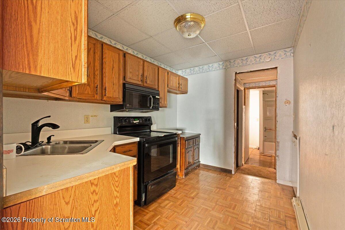 810 George Street Throop, PA 18512 - Photo 5 of 55 12-First Floor