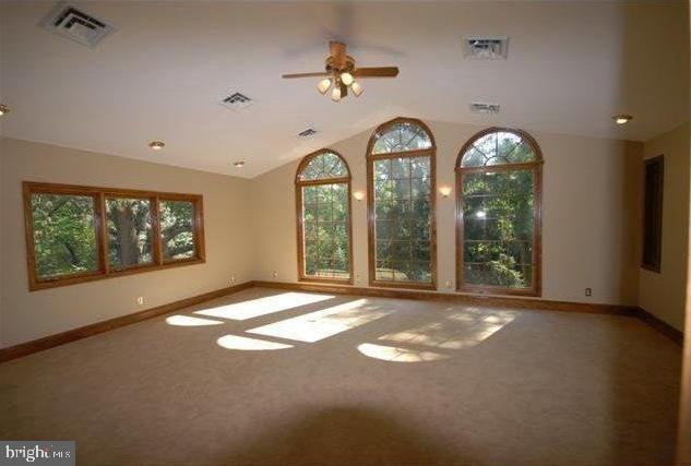 505 Gun Road Halethorpe, MD 21227 - Photo 8 of 19 FAMILY ROOM 27 X18