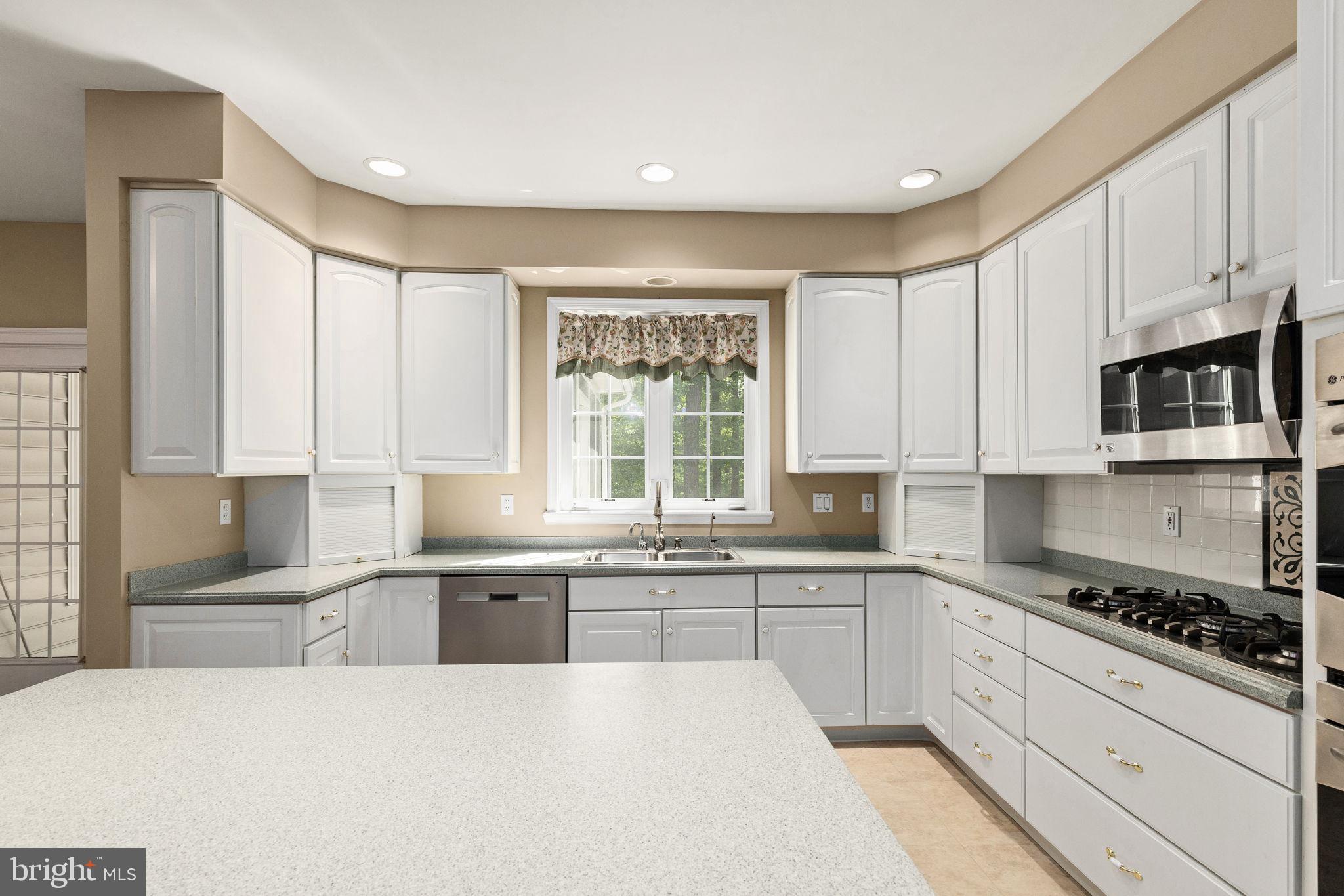 502 Stratford Road Fallston, MD 21047 - Photo 13 of 71