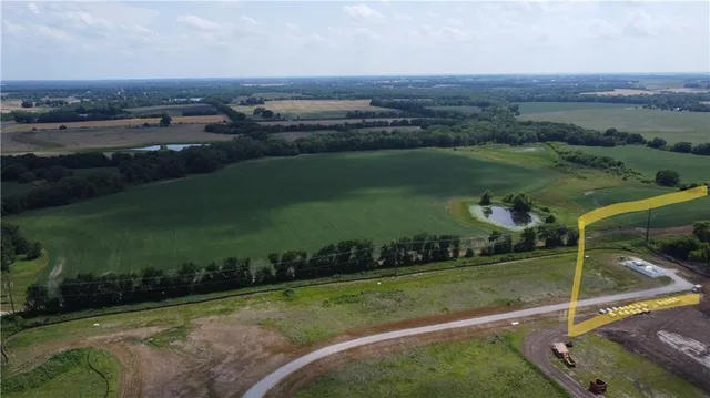 $2,400,000 | North Clare Road, Gardner, KS 66030