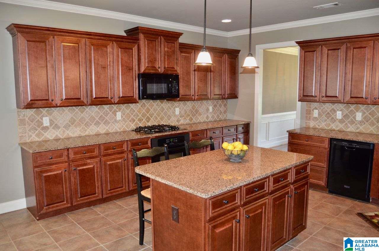 1030 Edgewater Lane Chelsea, AL 35043 - Photo 5 of 36 Gallery Image 5