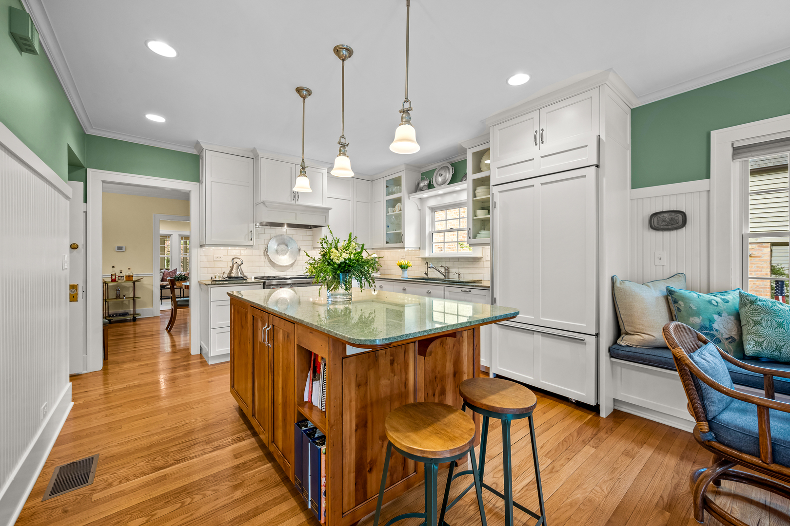 1087 Ash Street Winnetka, IL 60093 - Photo 13 of 42