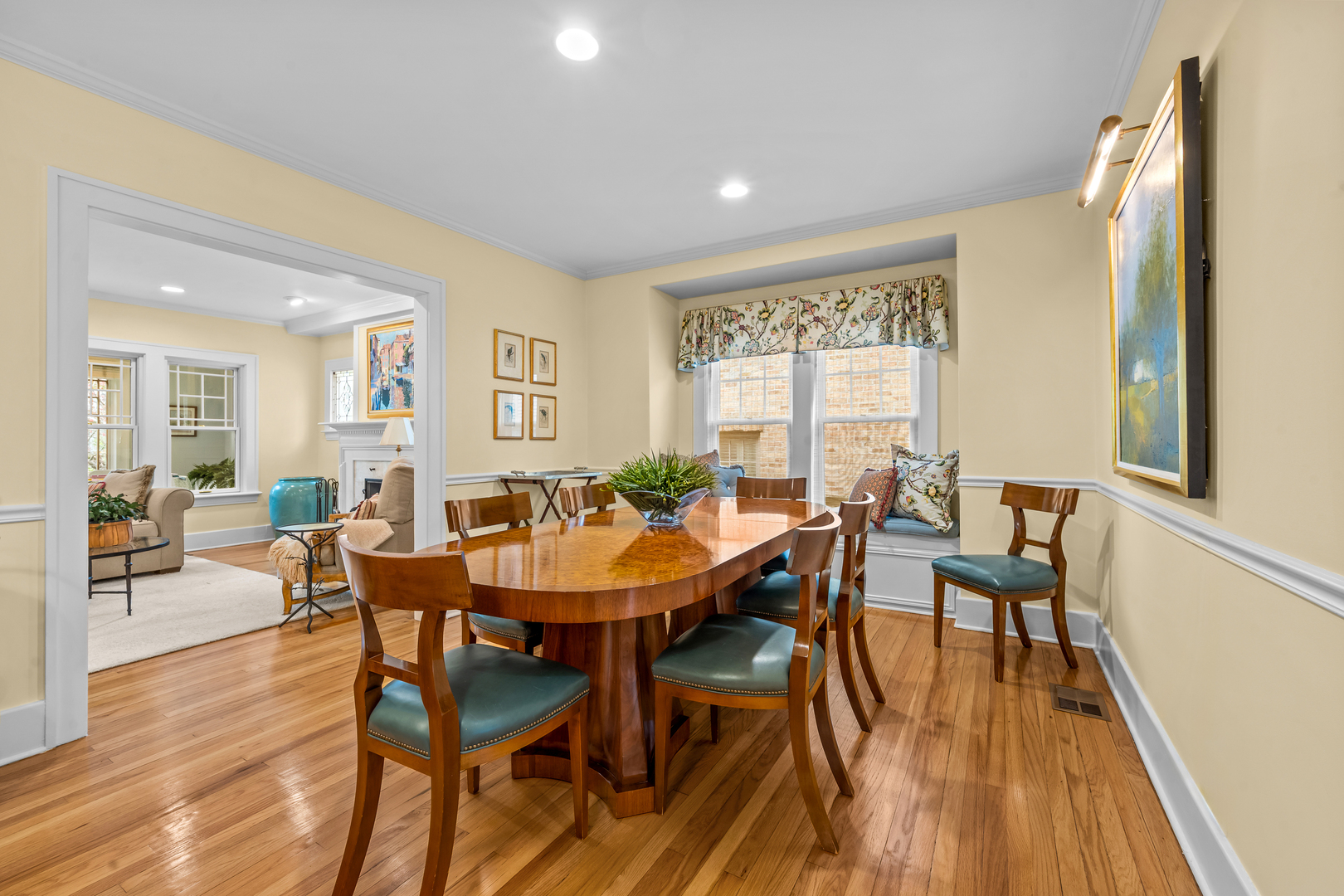 1087 Ash Street Winnetka, IL 60093 - Photo 10 of 42