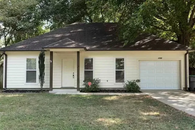 $436,900 | 3789 Fairoaks Avenue, Memphis, TN 38122