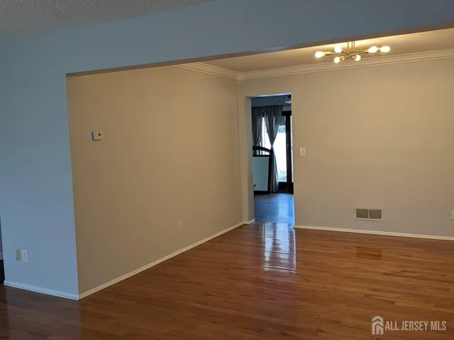 $2,850 | 3 P Quincy Circle, Unit P3, Dayton, NJ 08810