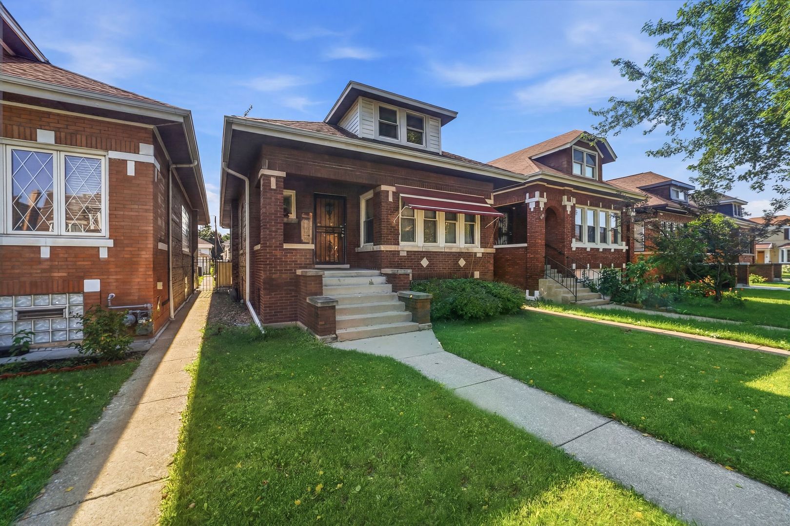 1641 Ridgeland Avenue Berwyn, IL 60402 - Photo 2 of 25