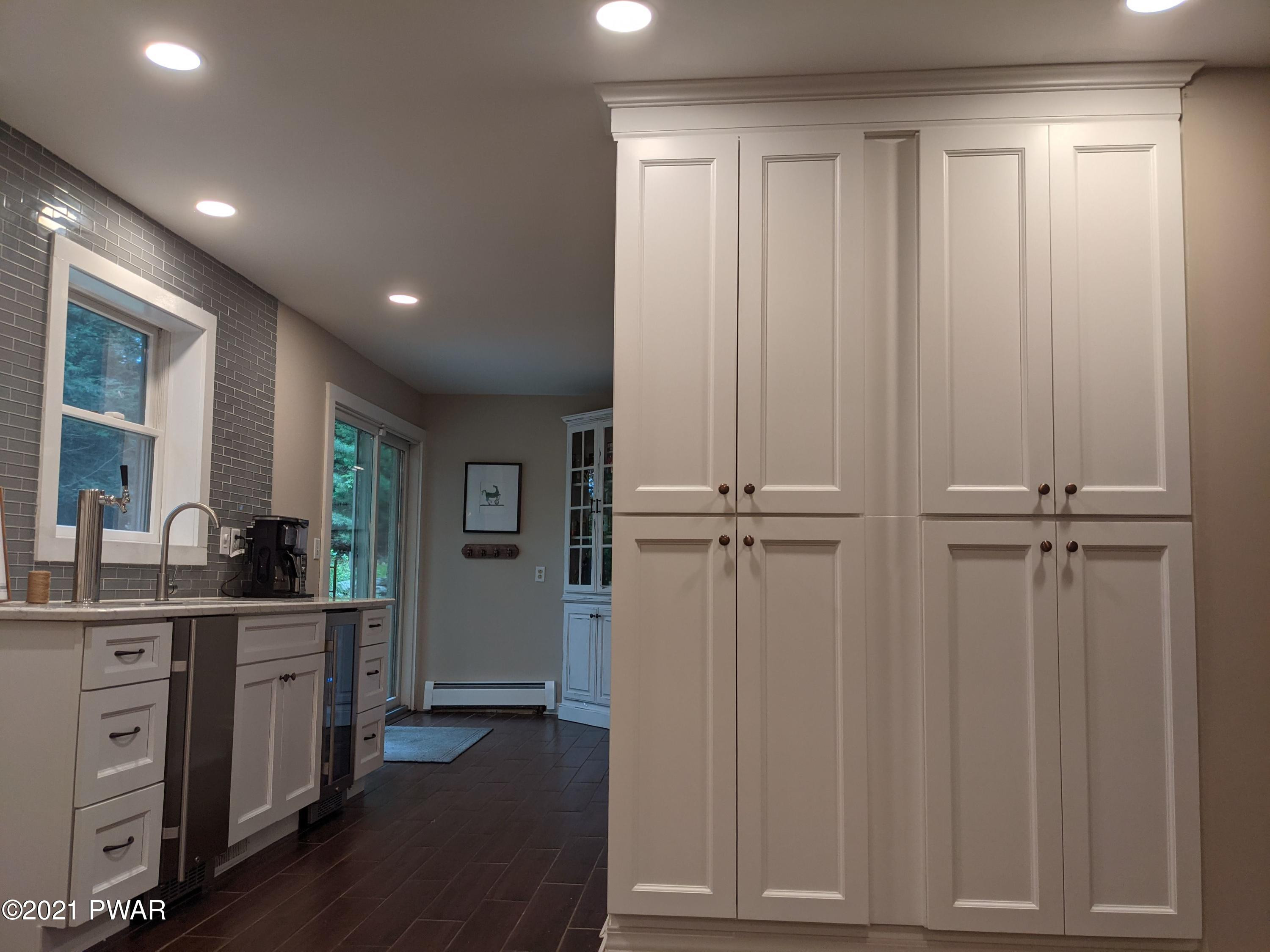 97 Reservoir Road Dallas, PA 18612 - Photo 14 of 48