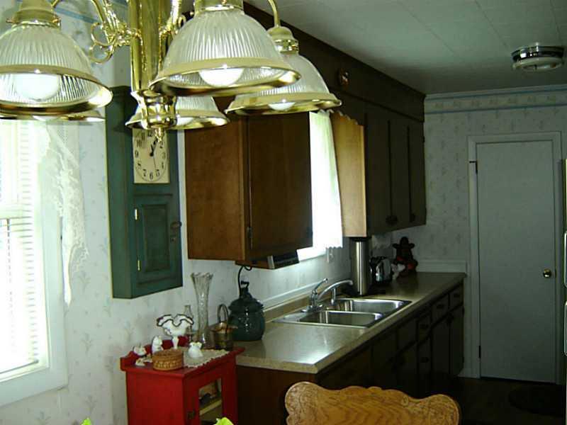 397 Frenchville Road Fort Kent, ME 04743 - Photo 2 of 33 Kitchen.