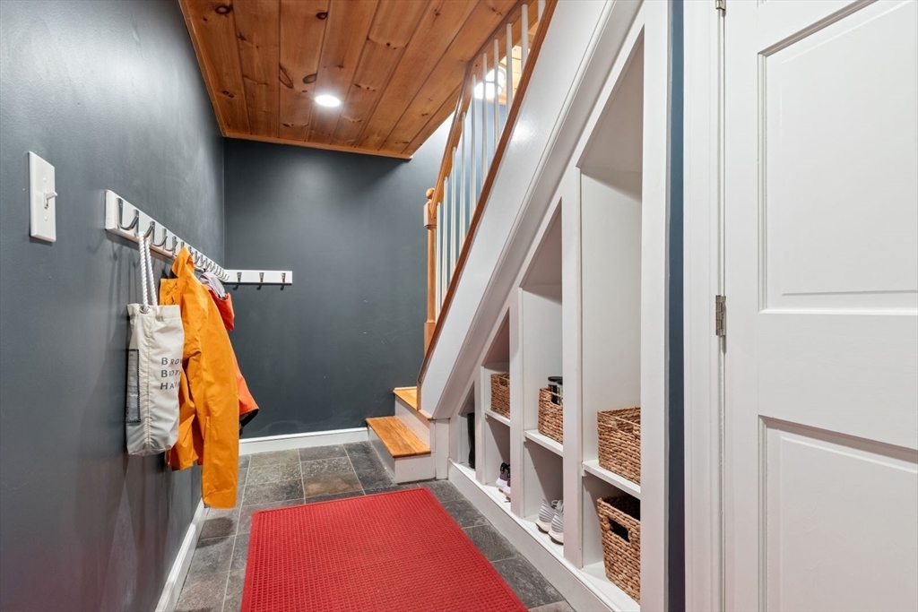 2 Yorkshire Road Dover, MA 02030 - Photo 29 of 42