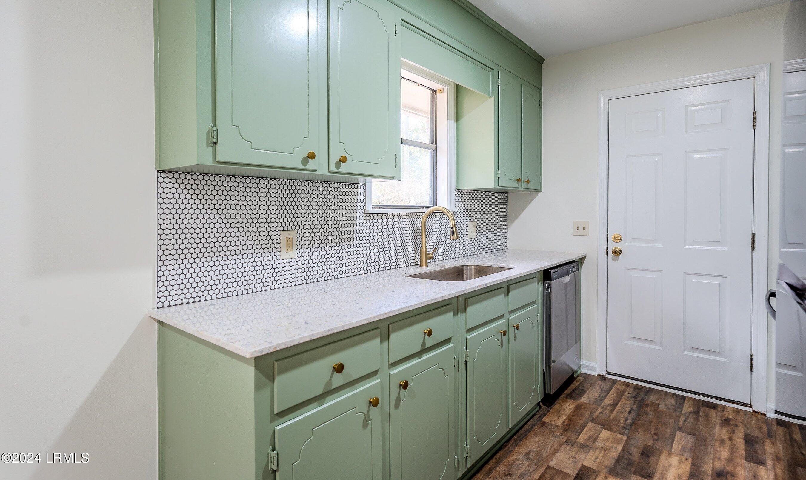 11 Stanley Road Beaufort, SC 29906 - Photo 8 of 26 DSC04027-66-HDR.jpg-SMALL
