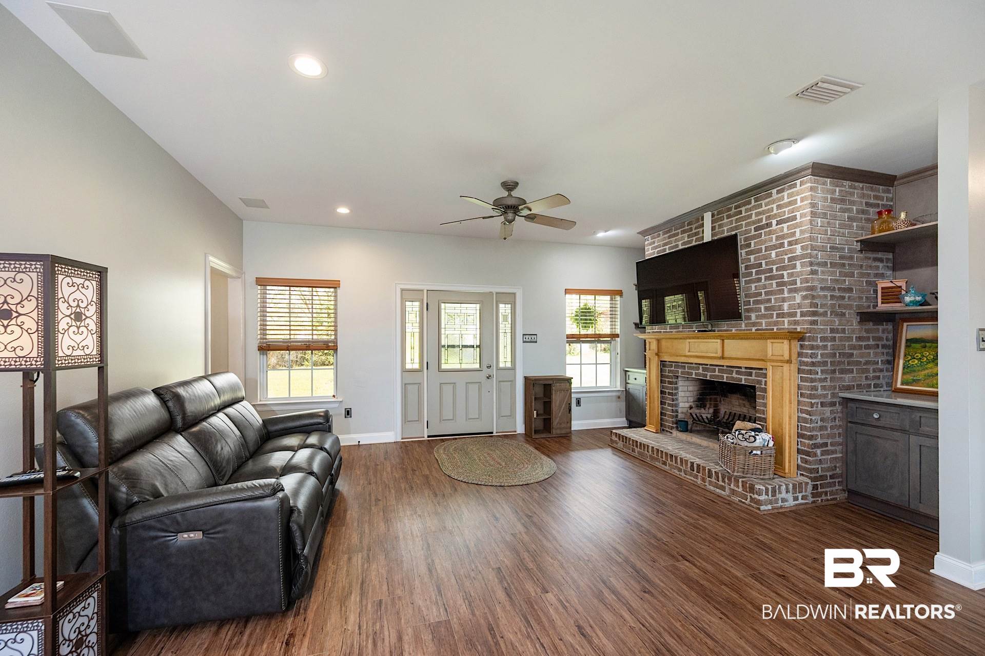 23211 Tony Wallace Road Robertsdale, AL 36567 - Photo 8 of 41 Family Room