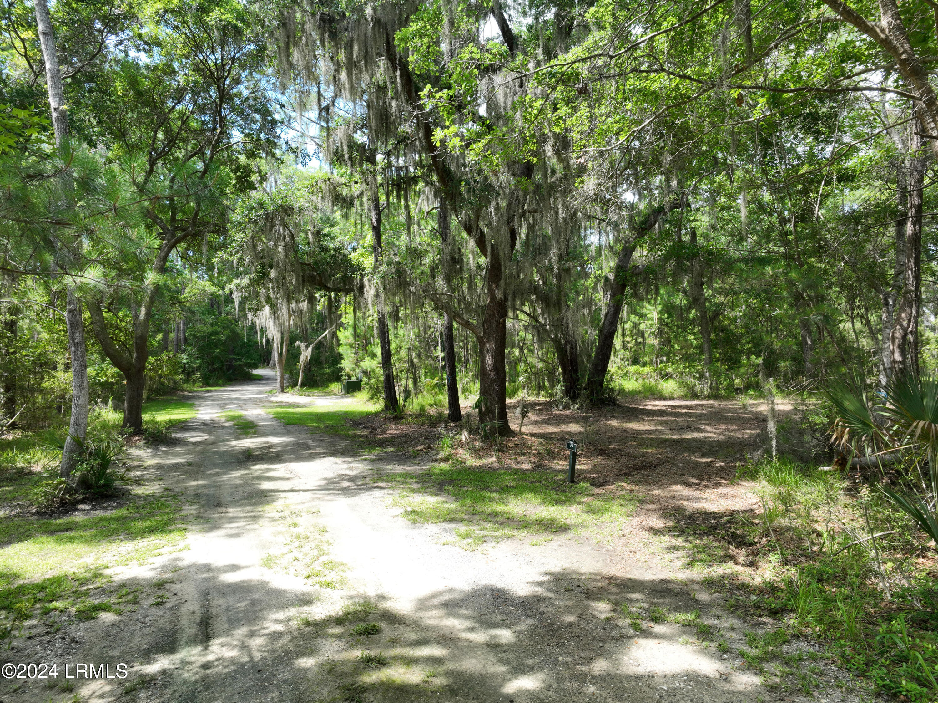 39 Net Menders Loop St. Helena Island, SC 29920 - Photo 5 of 16 39 Net Menders Loop Pic 4