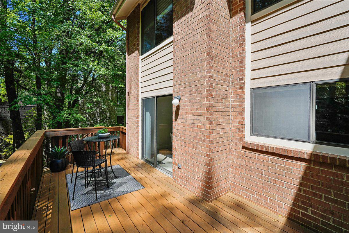 2024 Swans Neck Way Reston, VA 20191 - Photo 28 of 42