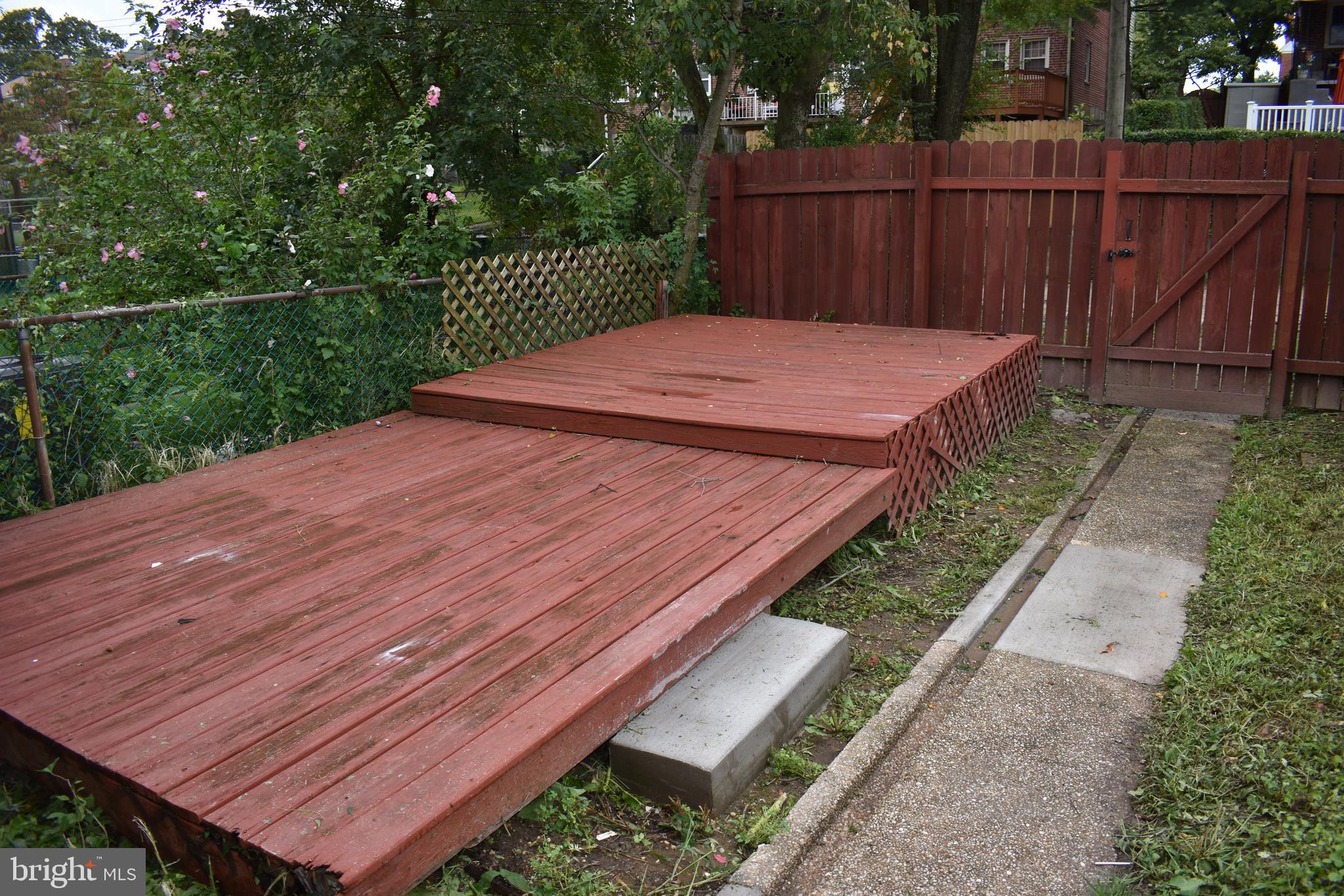1619 Walterswood Road Baltimore, MD 21239 - Photo 34 of 34 Backyard Deck