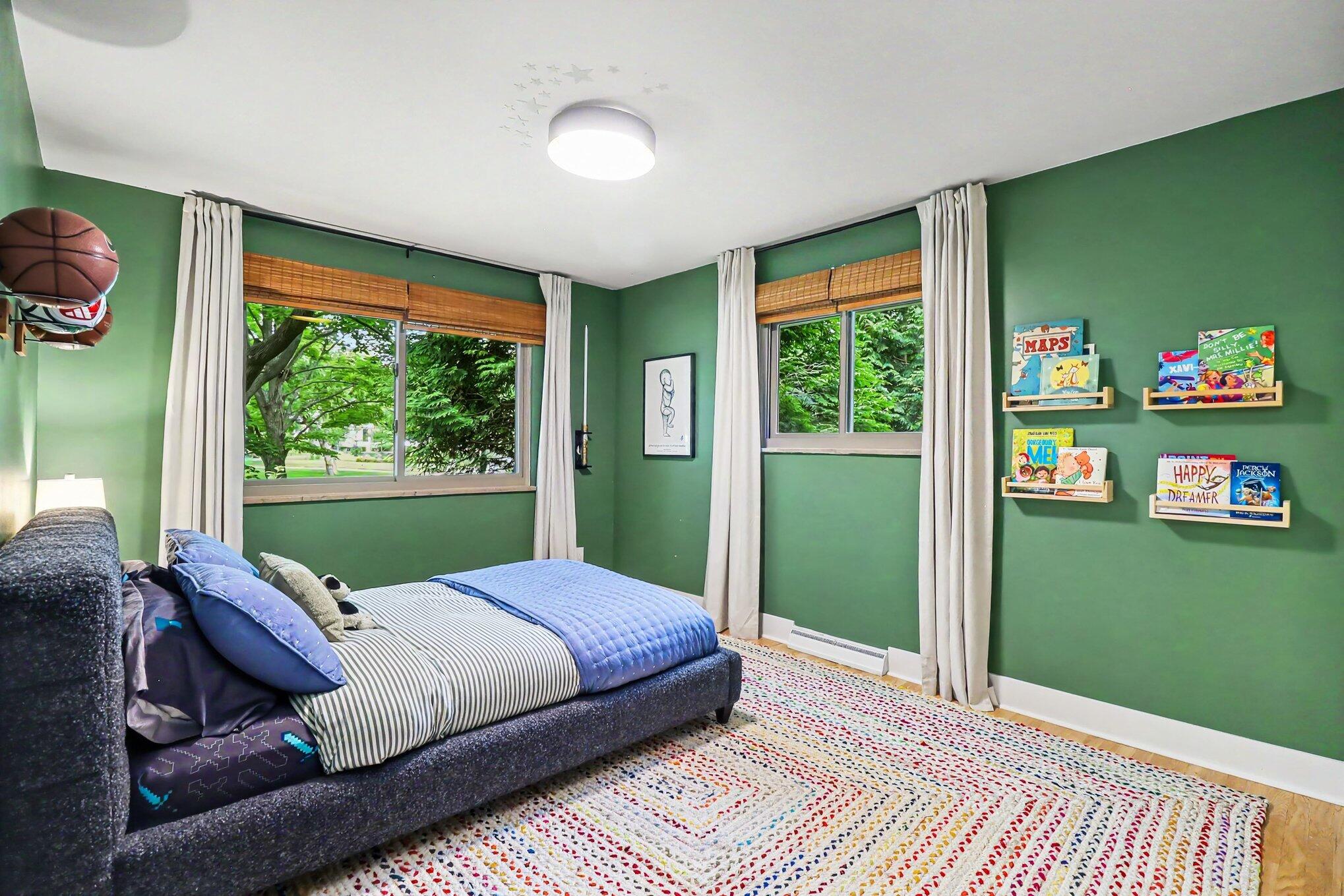 2411 Londonderry Road Ann Arbor, MI 48104 - Photo 31 of 61 036_file_9725