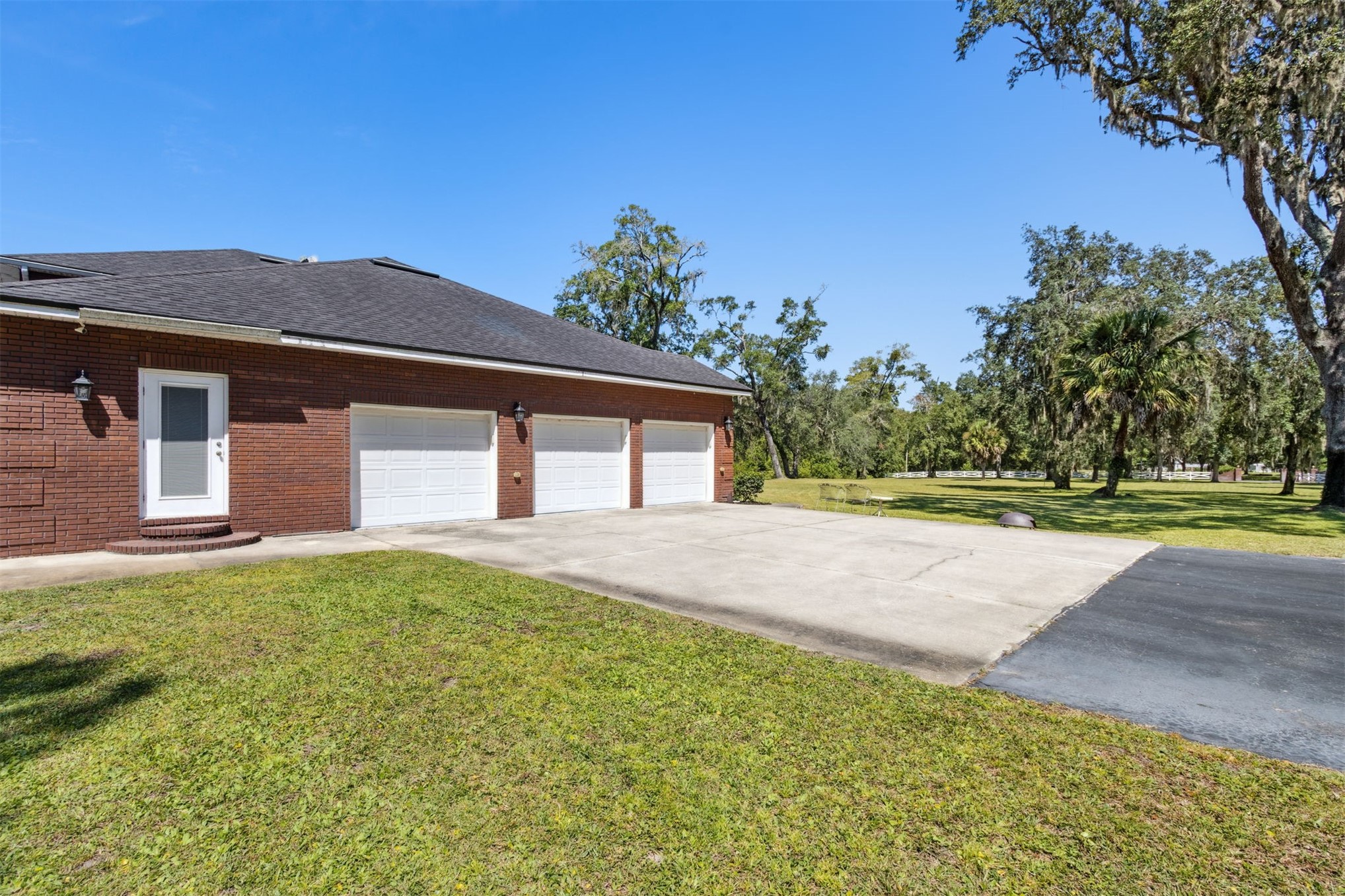 87377 Raddin Road Yulee, FL 32097 - Photo 72 of 75 3 car garage