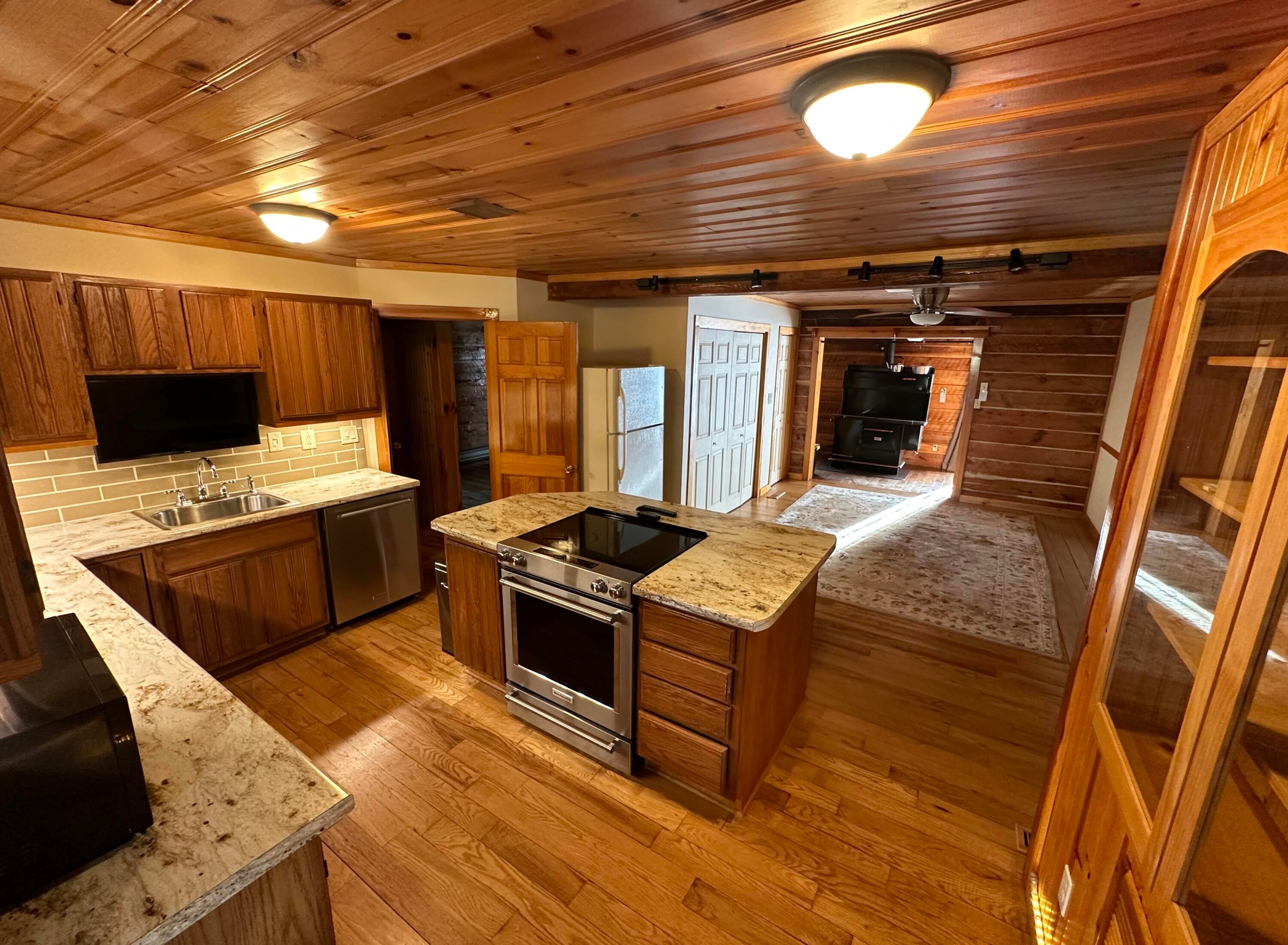 1410 Stone House Road Caldwell, WV 24925 - Photo 12 of 28 Gallery Image 12