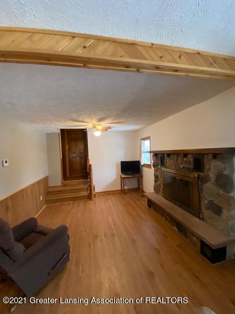 8119 North Welling Road Elsie, MI 48831 - Photo 5 of 23 IMG_4348