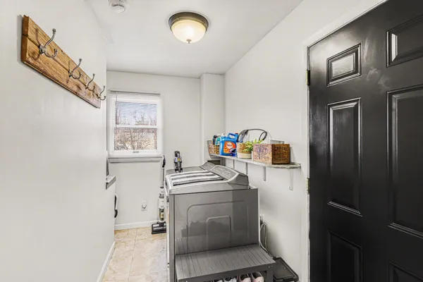 $209,900 | 524 South Rosewood, Jackson, MI 49201