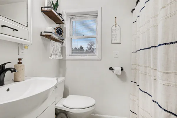 $209,900 | 524 South Rosewood, Jackson, MI 49201