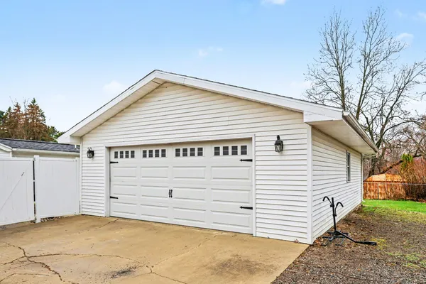 $209,900 | 524 South Rosewood, Jackson, MI 49201
