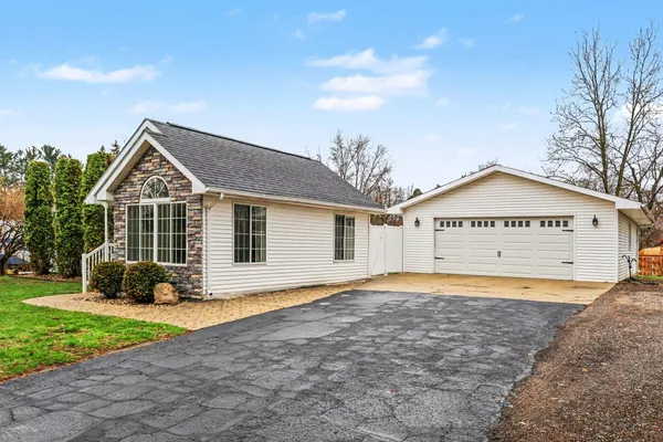 $209,900 | 524 South Rosewood, Jackson, MI 49201